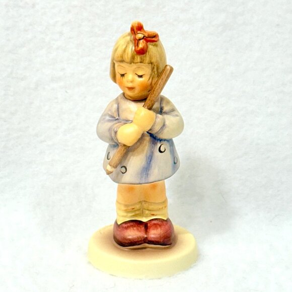 Geobel Hummel 2087/A "Sharpist Student" Exclusive Edition - TMK-8 (1999) - Picture 1 of 11